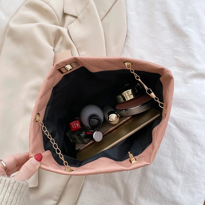 1965733803912338209_7a1e0232-9785-4bd5-a3f2-66a1d7dbb2d7.jpg Liza large shoulder bag pink