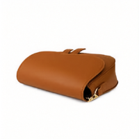 Elegant-Brown-Crossbody-Bag-2